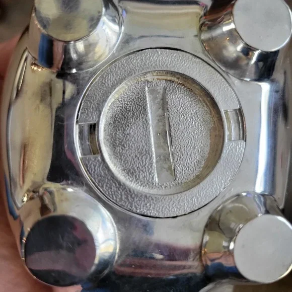 pre-loved small metal piggy bank with stopper excellent condition - Picture 14 of 16